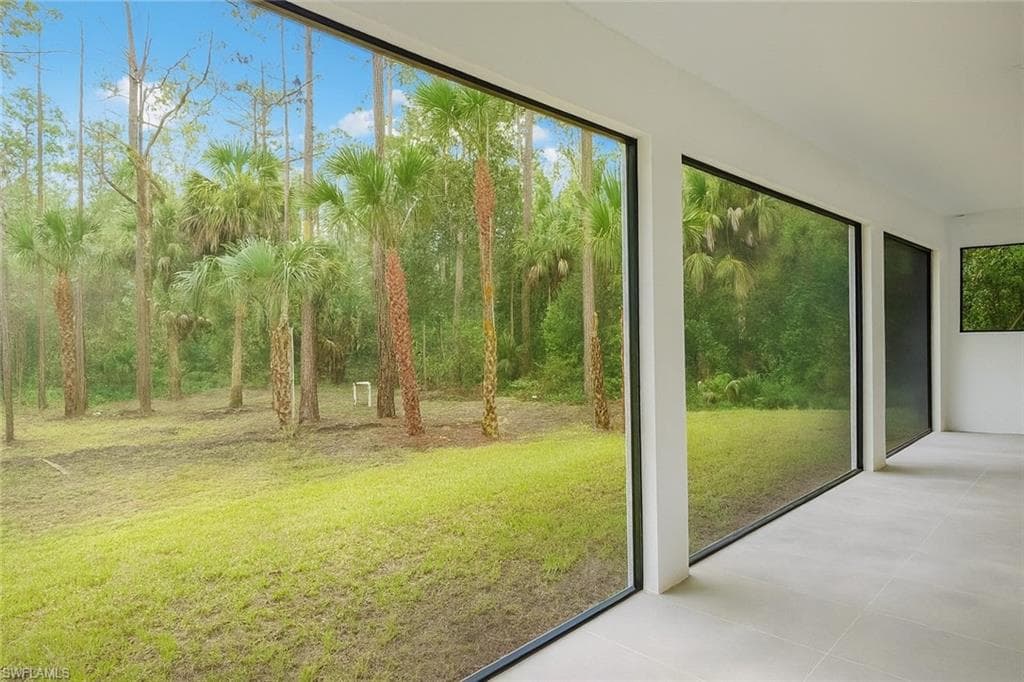 642 Everglades Blvd S, Naples, FL 34117-19