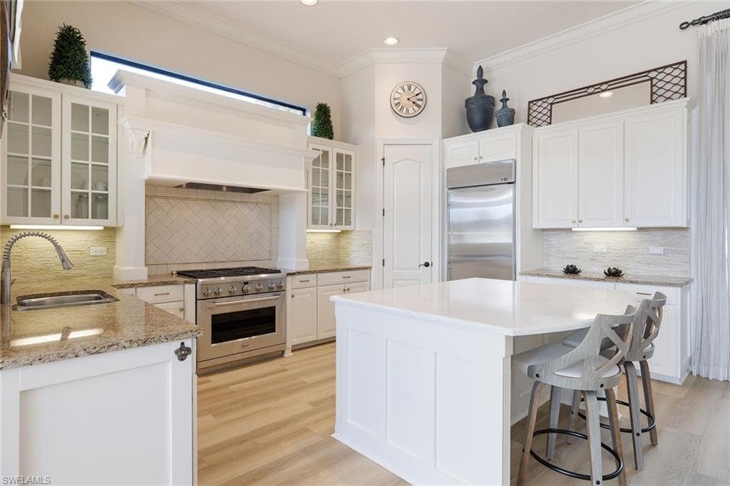 16811 Cabreo Dr, Naples, FL 34110-9