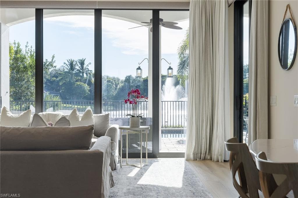 16811 Cabreo Dr, Naples, FL 34110-21