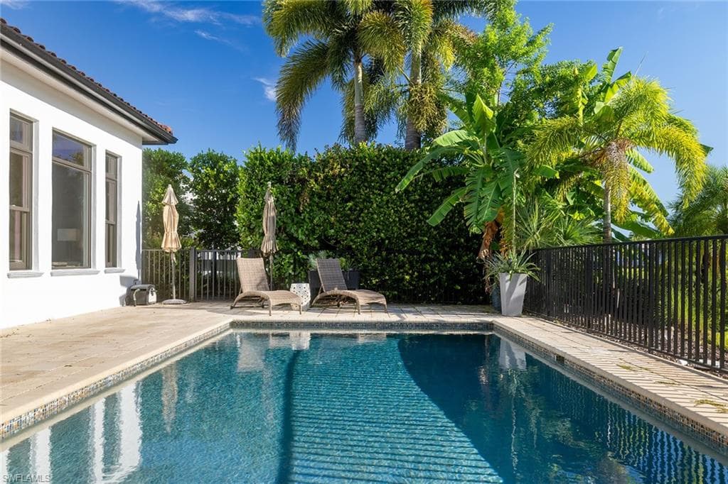 16811 Cabreo Dr, Naples, FL 34110-31