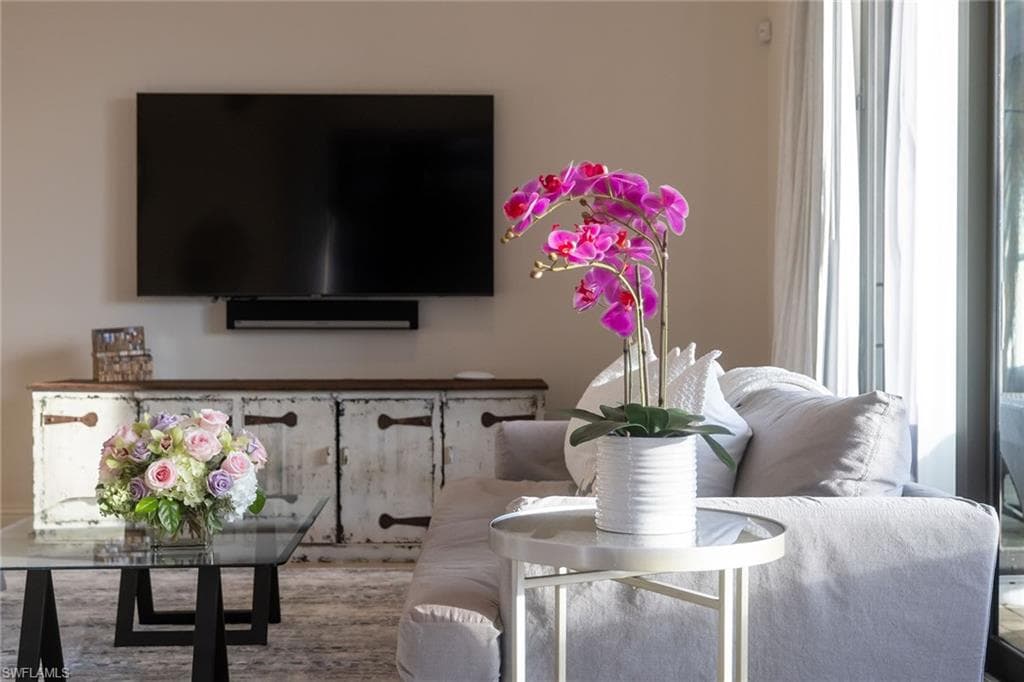 16811 Cabreo Dr, Naples, FL 34110-33