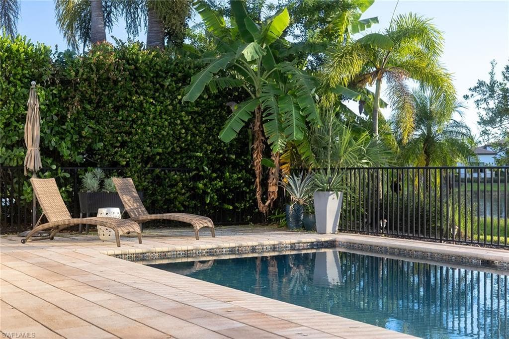 16811 Cabreo Dr, Naples, FL 34110-35