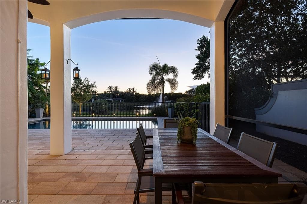 16811 Cabreo Dr, Naples, FL 34110-40