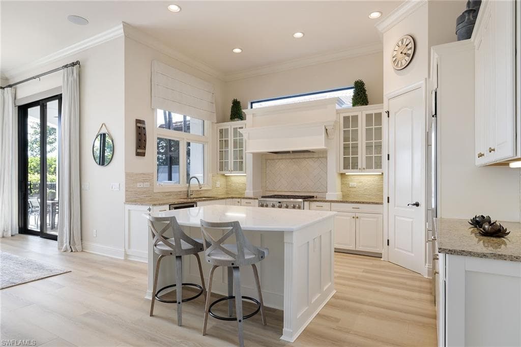 16811 Cabreo Dr, Naples, FL 34110-3