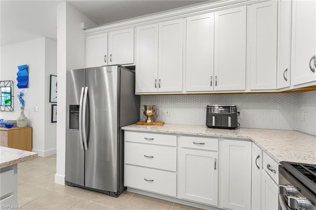 10518 Ventana Ct, Naples, FL 34120-8