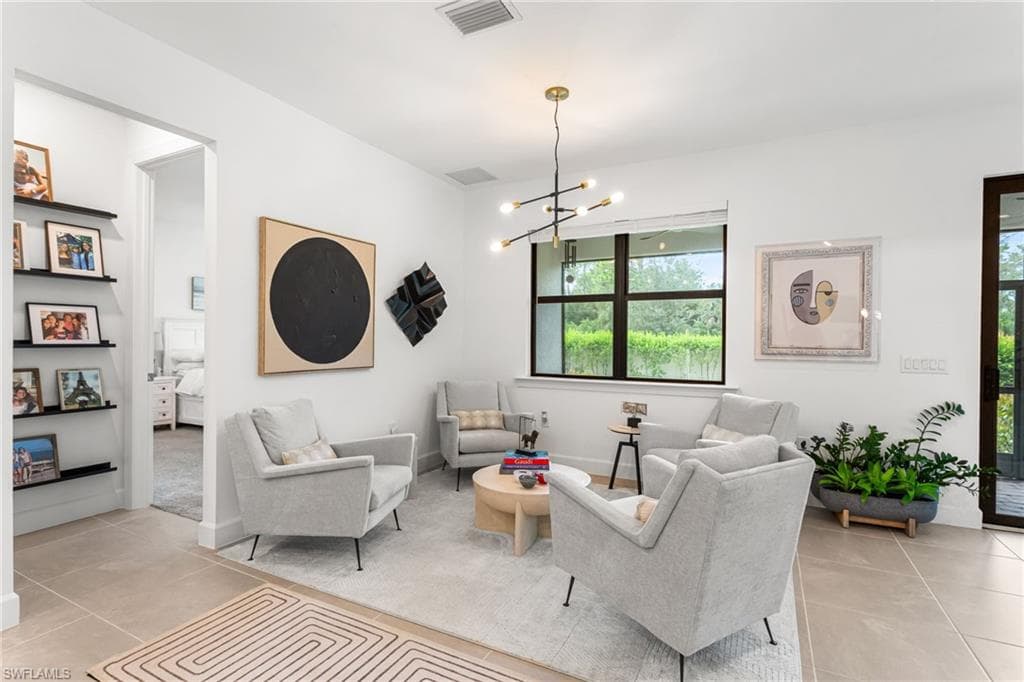 10518 Ventana Ct, Naples, FL 34120-9