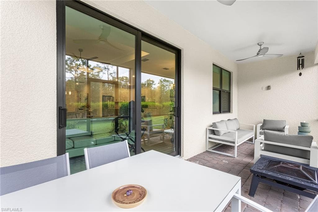 10518 Ventana Ct, Naples, FL 34120-29