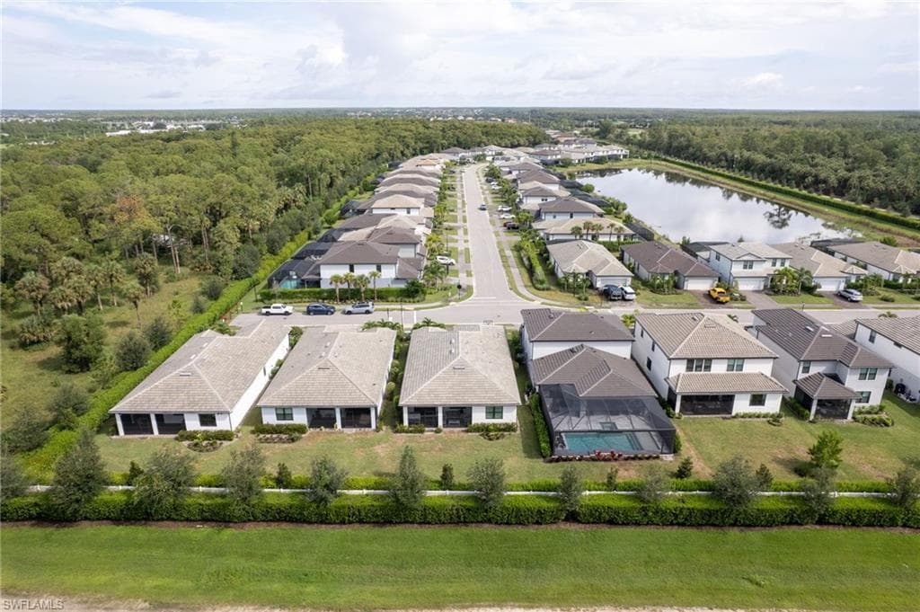 10518 Ventana Ct, Naples, FL 34120-33