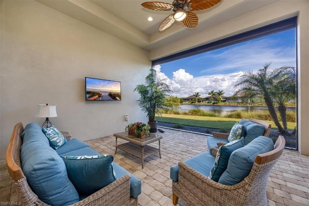 6152 Rodney Bay Ln, Naples, FL 34113-13