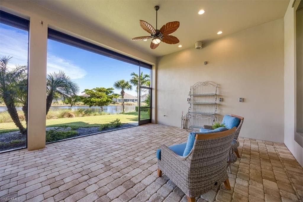 6152 Rodney Bay Ln, Naples, FL 34113-32