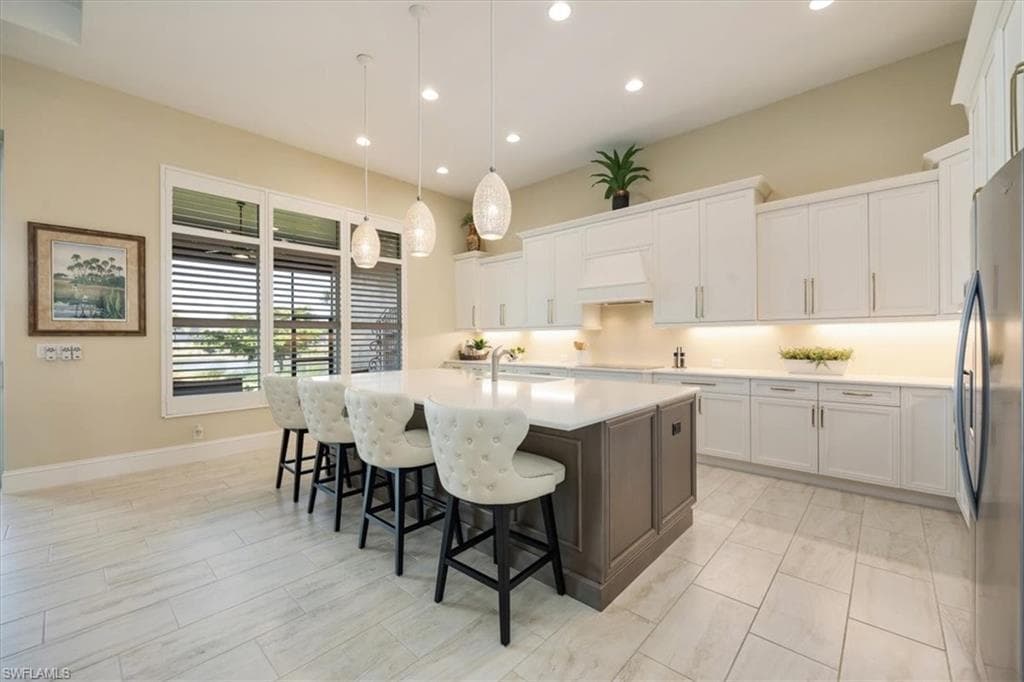 6152 Rodney Bay Ln, Naples, FL 34113-6