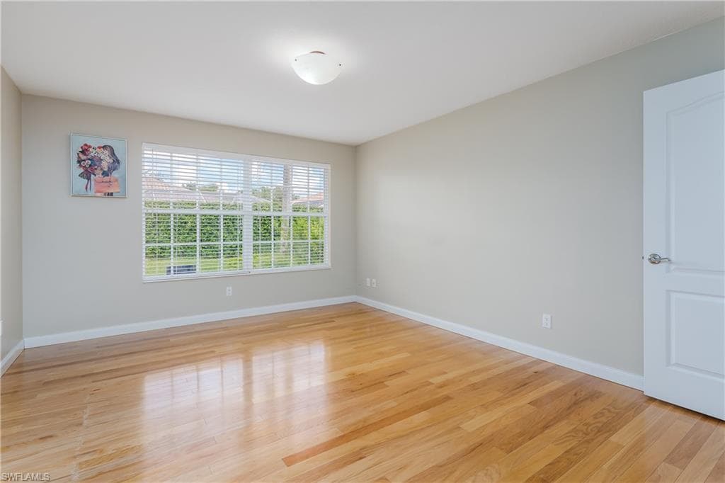 4949 Kingston Way, Naples, FL 34119-11