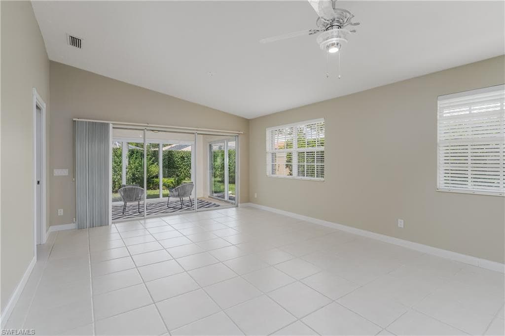 4949 Kingston Way, Naples, FL 34119-26