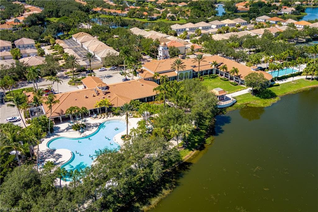 4949 Kingston Way, Naples, FL 34119-43