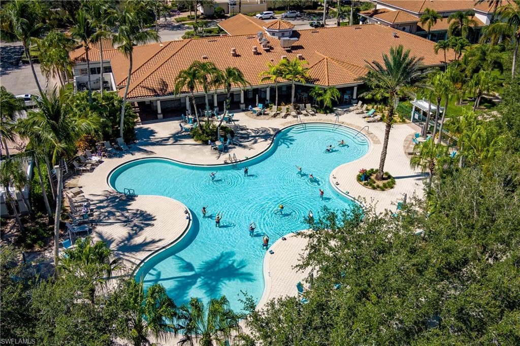 4949 Kingston Way, Naples, FL 34119-44