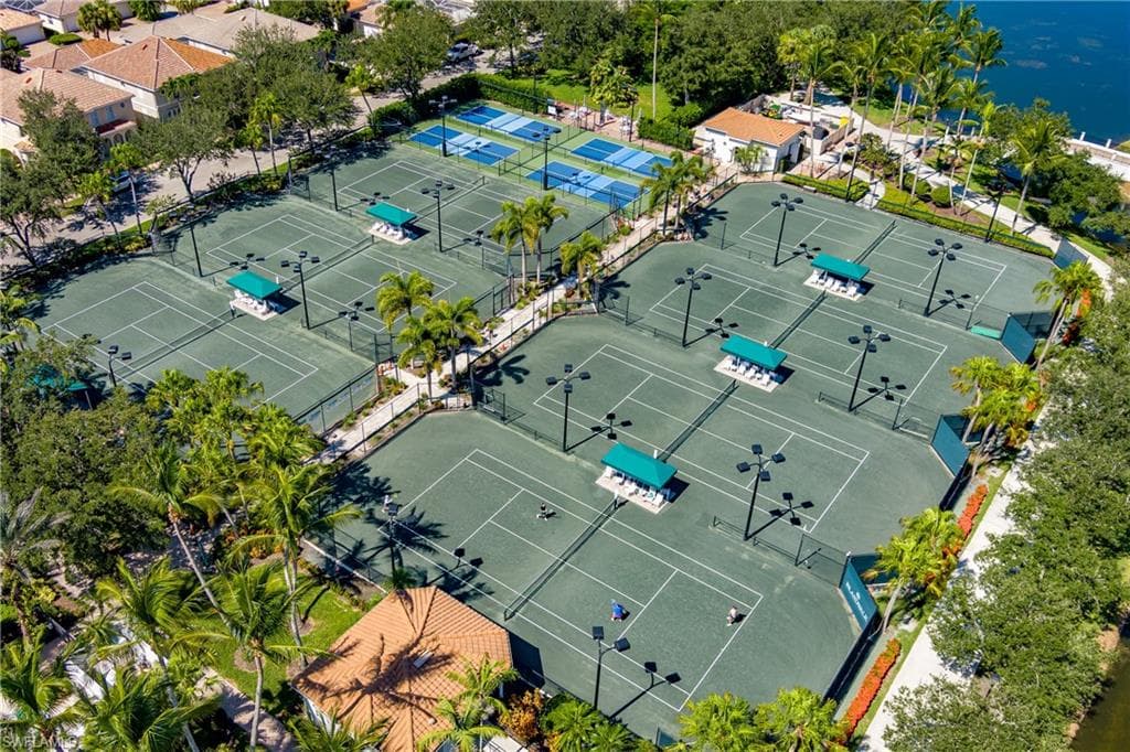 4949 Kingston Way, Naples, FL 34119-46