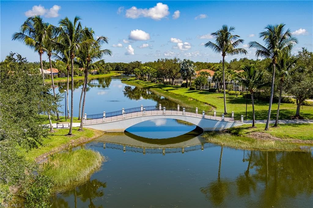 4949 Kingston Way, Naples, FL 34119-48