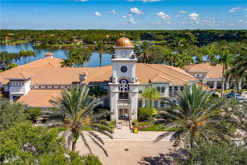 4949 Kingston Way, Naples, FL 34119-50