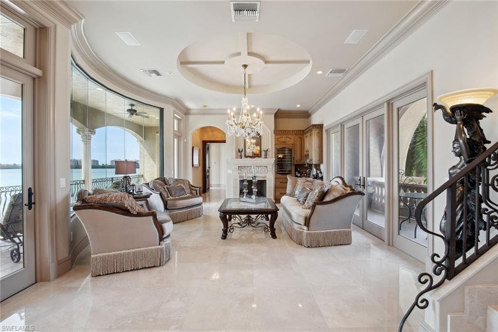 950 Giralda Ct, Marco Island, FL 34145-9