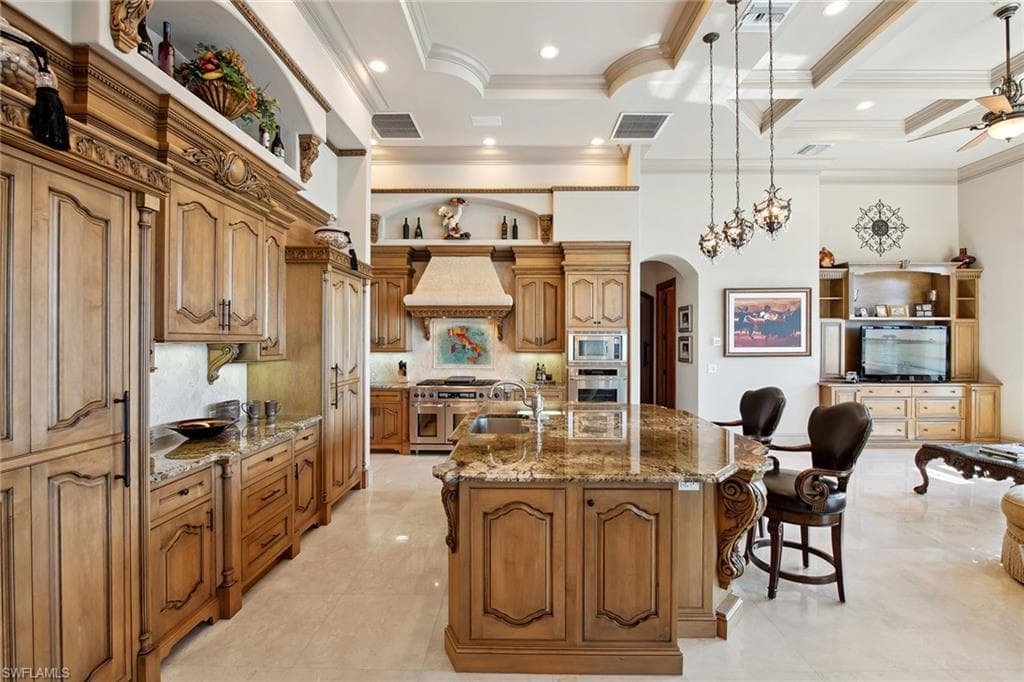 950 Giralda Ct, Marco Island, FL 34145-13