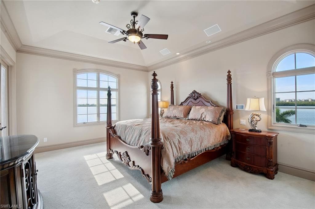 950 Giralda Ct, Marco Island, FL 34145-35