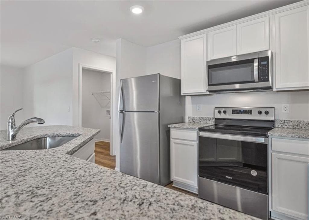 861 Winwood Cir, Fort Myers, FL 33913-4