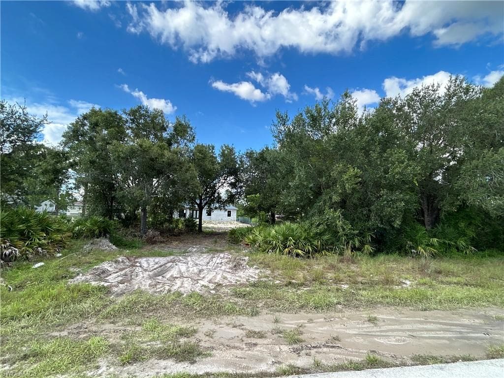 3414 5th St SW, Lehigh Acres, FL 33976-1