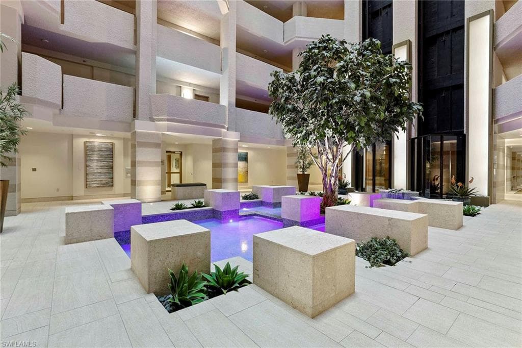 4401 Gulf Shore Blvd N C304, Naples, FL 34103-35