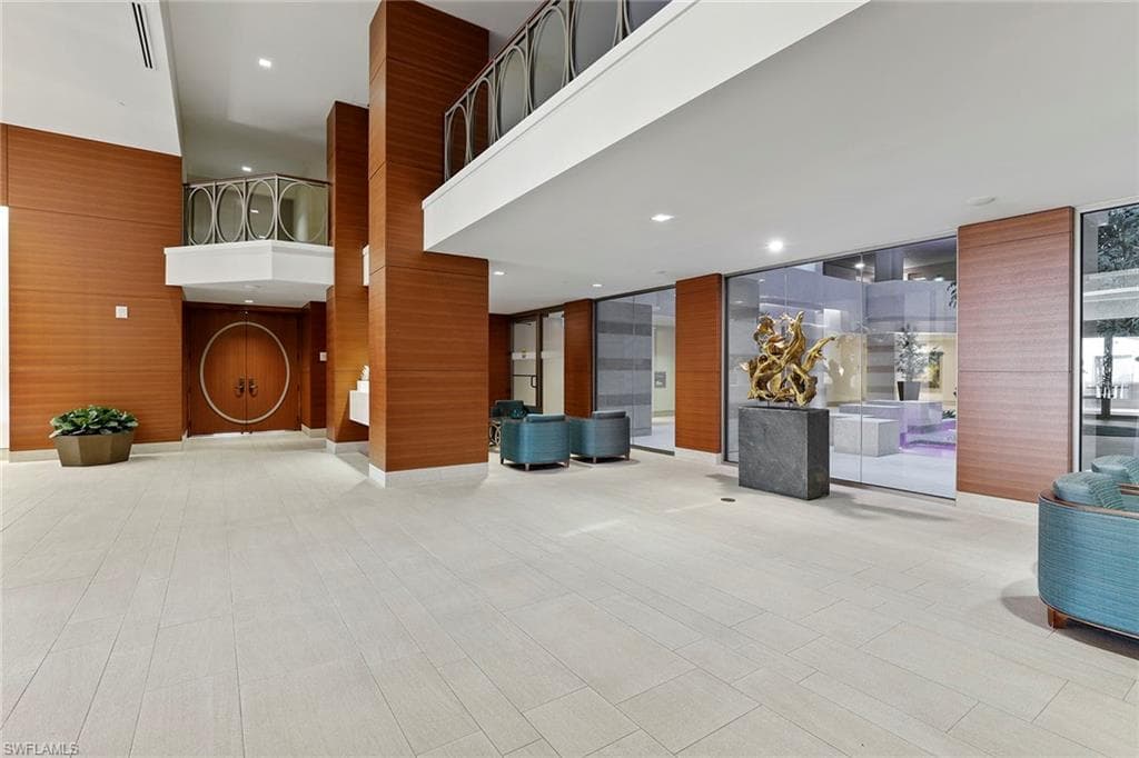 4401 Gulf Shore Blvd N C304, Naples, FL 34103-36