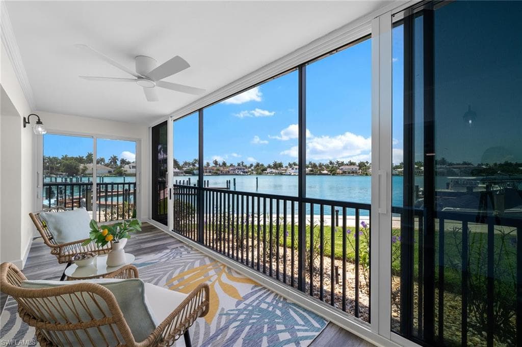 222 Harbour Dr 116, Naples, FL 34103-13