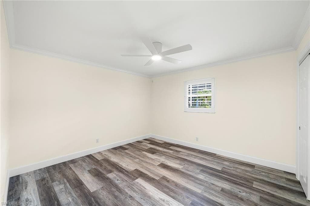 222 Harbour Dr 116, Naples, FL 34103-25