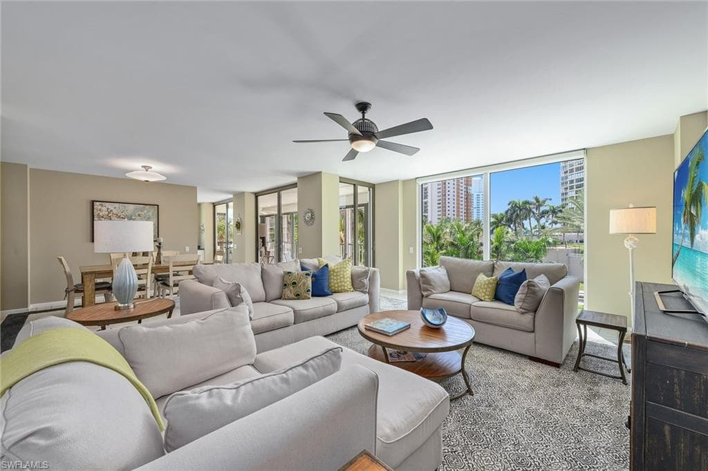4401 Gulf Shore Blvd N 307, Naples, FL 34103-1