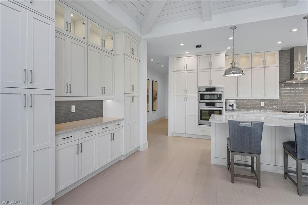 3290 Dorado Ln 201, Naples, FL 34114-11