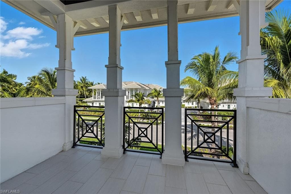 3290 Dorado Ln 201, Naples, FL 34114-27
