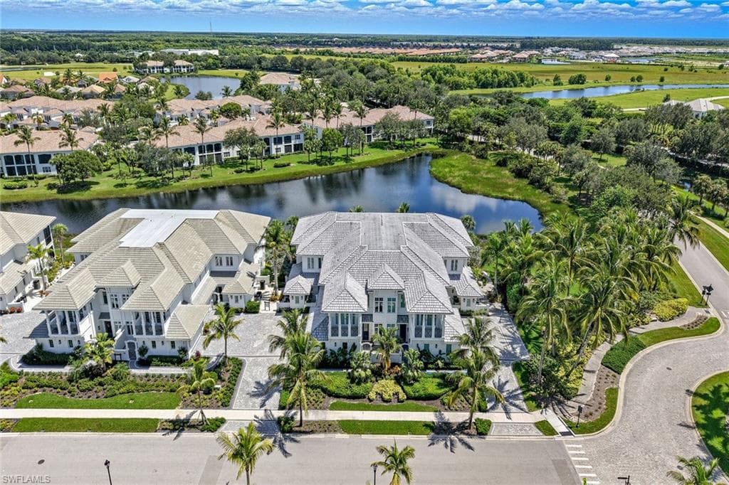3290 Dorado Ln 201, Naples, FL 34114-37