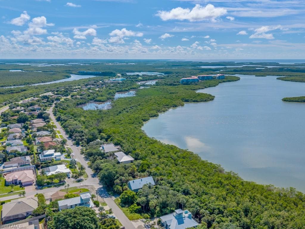 1989 Sheffield Ave, Marco Island, FL 34145-8