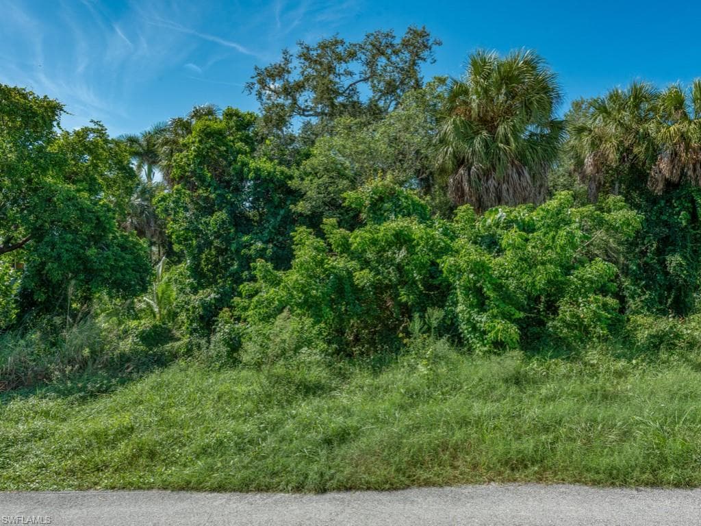 1989 Sheffield Ave, Marco Island, FL 34145-16