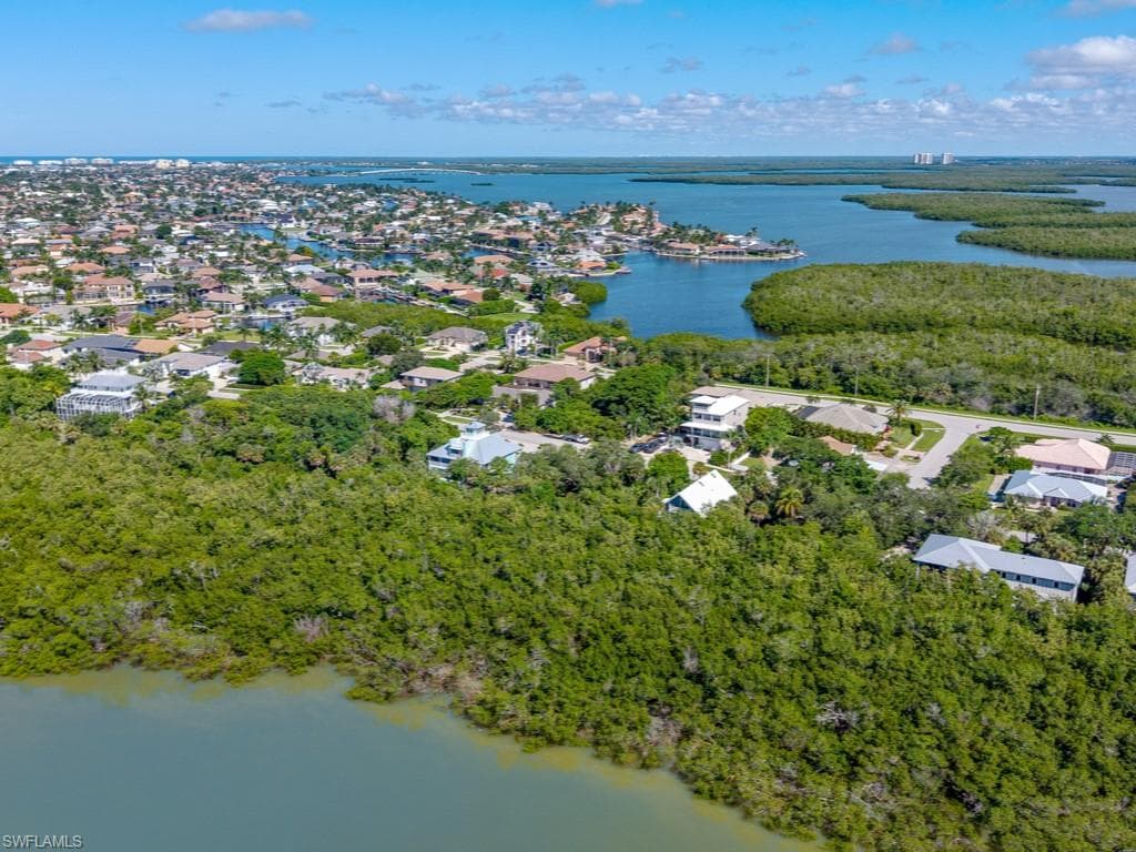 1989 Sheffield Ave, Marco Island, FL 34145-5