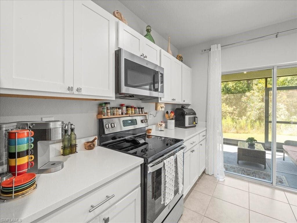 12214 Grizzly Ln, New Port Richey, FL 34654-13