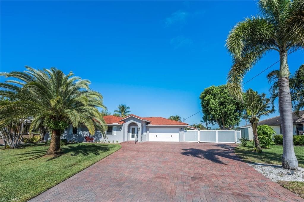 13308 Island Rd, Fort Myers, FL 33905-2