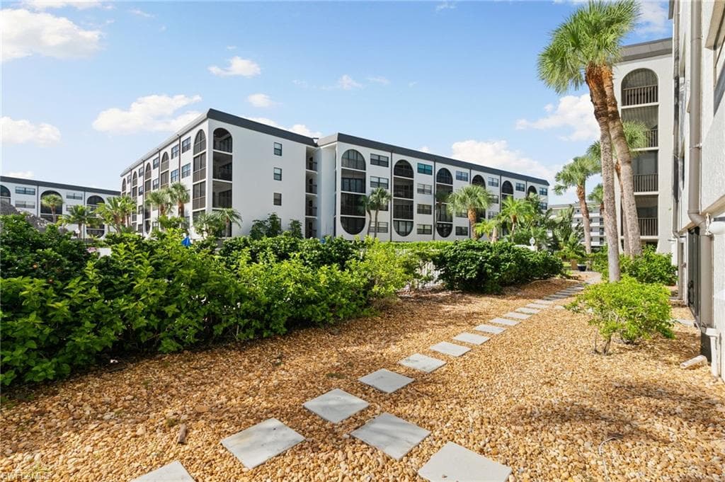 1031 Anglers Cv A204, Marco Island, FL 34145-32