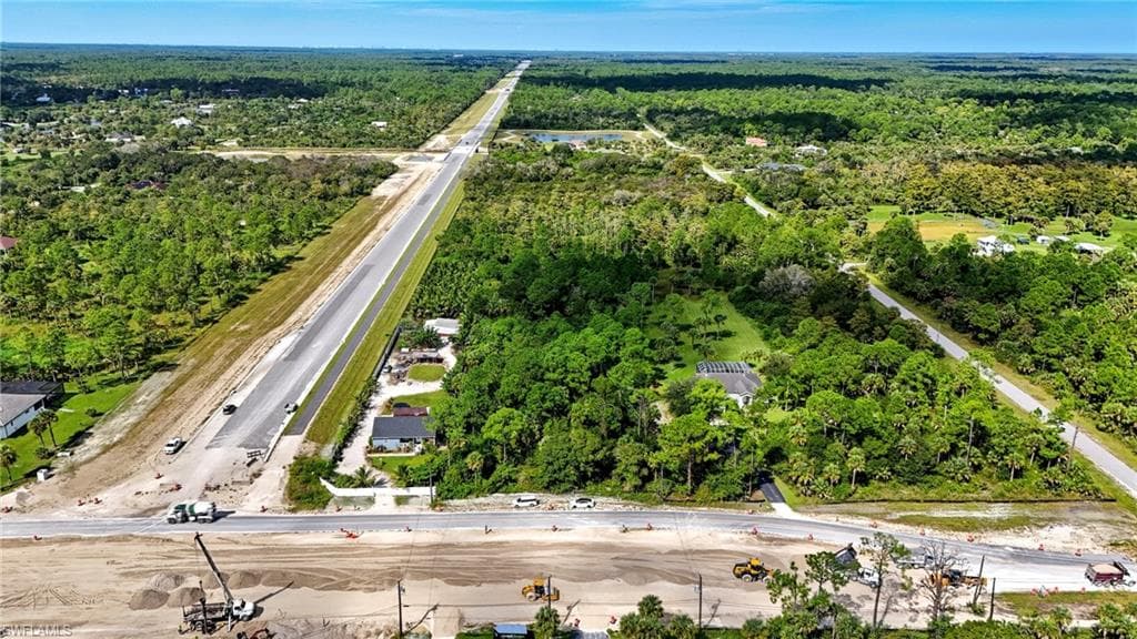 1141 16th St NE, Naples, FL 34120-2