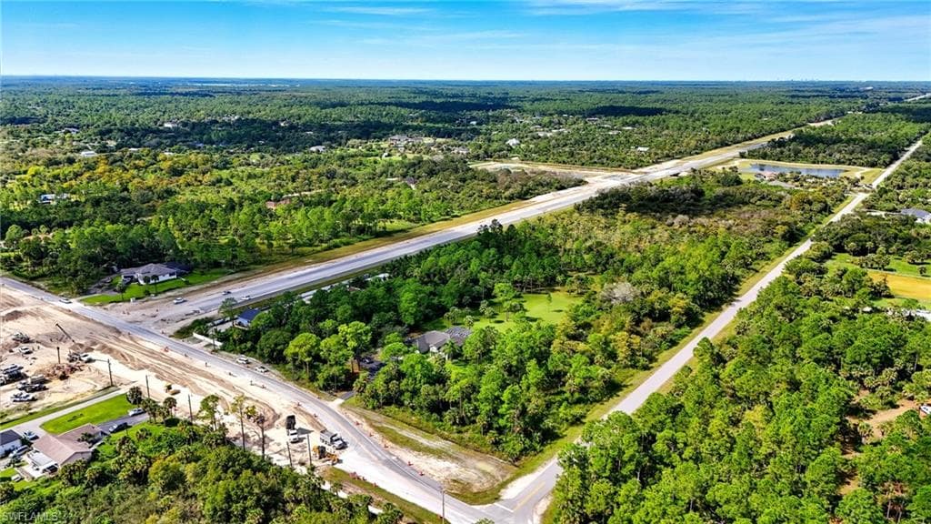 1141 16th St NE, Naples, FL 34120-7