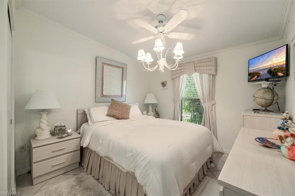 32 Sonderhen Dr, Naples, FL 34114-8210-17