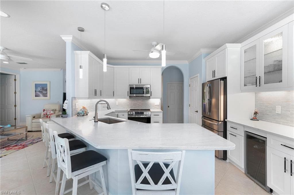 3954 Recreation Ln, Naples, FL 34116-8