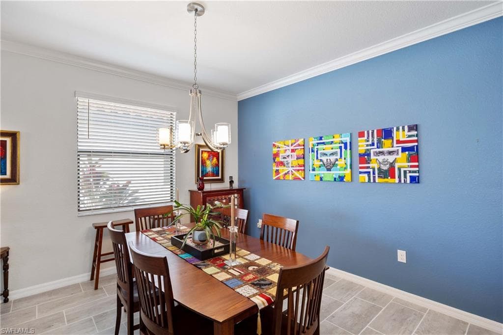 1602 Santiago Cir, Naples, FL 34113-9