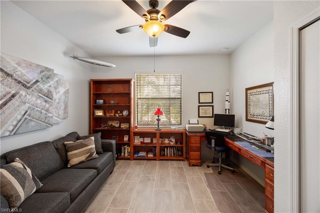 1602 Santiago Cir, Naples, FL 34113-19