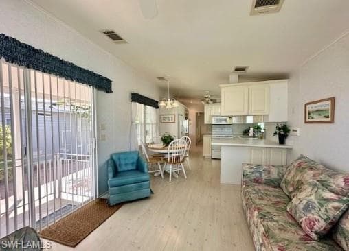 98 Vanda Sanctuary 98, Naples, FL 34114-15