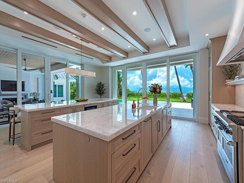 55 13th Ave S, Naples, FL 34102-8