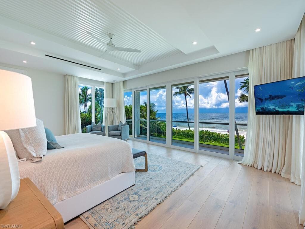 55 13th Ave S, Naples, FL 34102-10